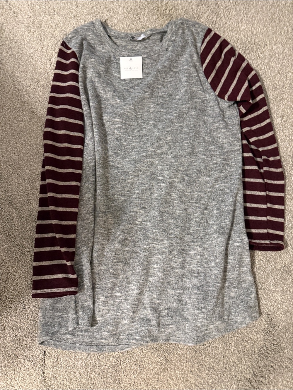 Striped-Sleeve Crewneck Sweater - Gray Body with Burgundy Stripes